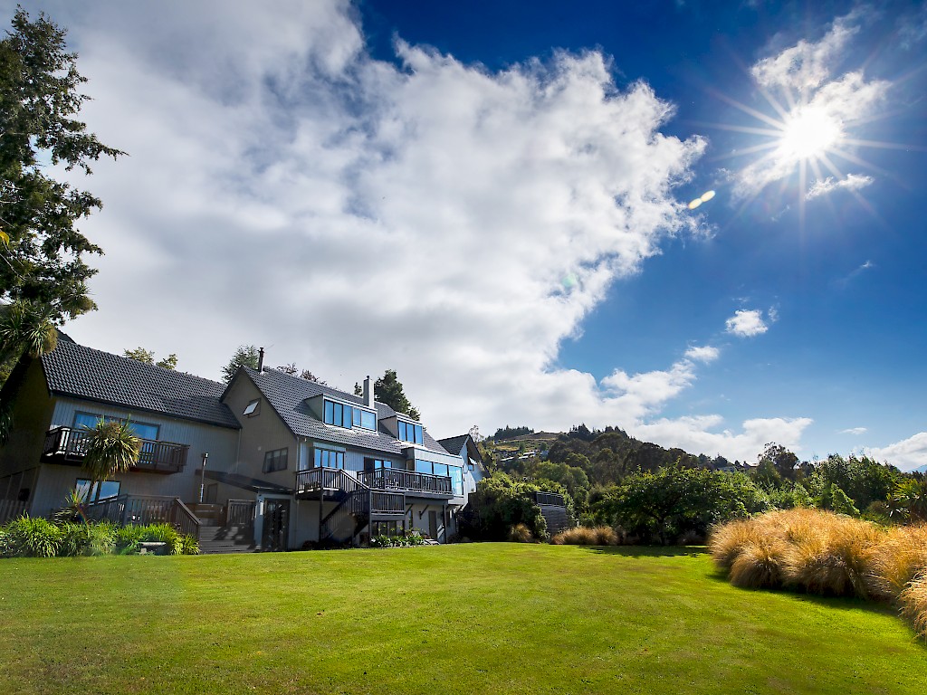 Hidden Lodge Queenstown | Bed & Breakfast (b&b) in Queenstown, New Zealand