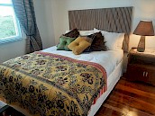 B&B