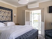 B&B